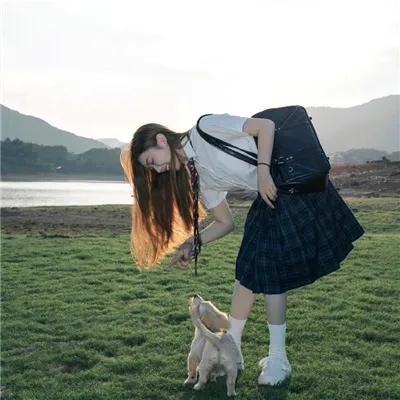 爬墙新娘年十八。