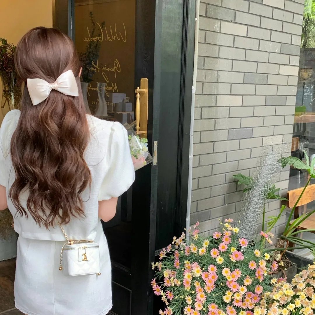 轻拍翻转小魔女